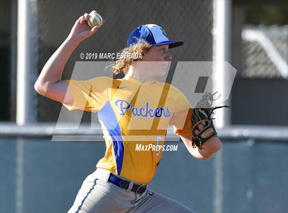 Thumbnail 1 in Largo vs Cambridge Catholic photogallery.
