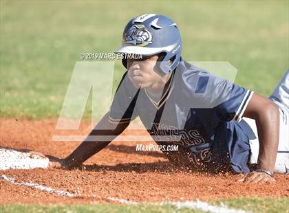 Thumbnail 1 in Largo vs Cambridge Catholic photogallery.