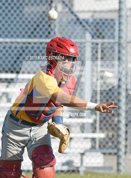 Thumbnail 3 in Largo vs Cambridge Catholic photogallery.