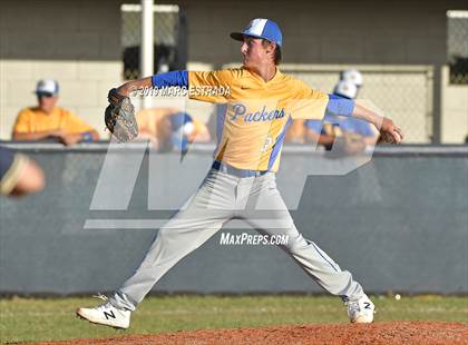 Thumbnail 3 in Largo vs Cambridge Catholic photogallery.