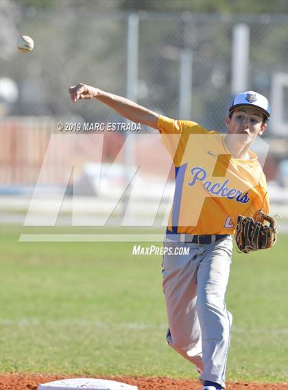 Thumbnail 2 in Largo vs Cambridge Catholic photogallery.