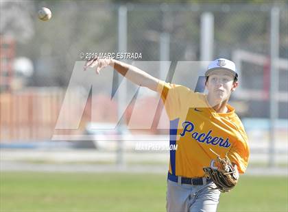 Thumbnail 3 in Largo vs Cambridge Catholic photogallery.