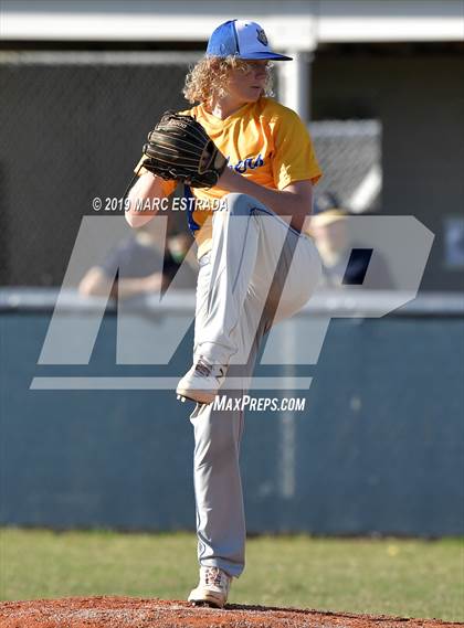 Thumbnail 2 in Largo vs Cambridge Catholic photogallery.
