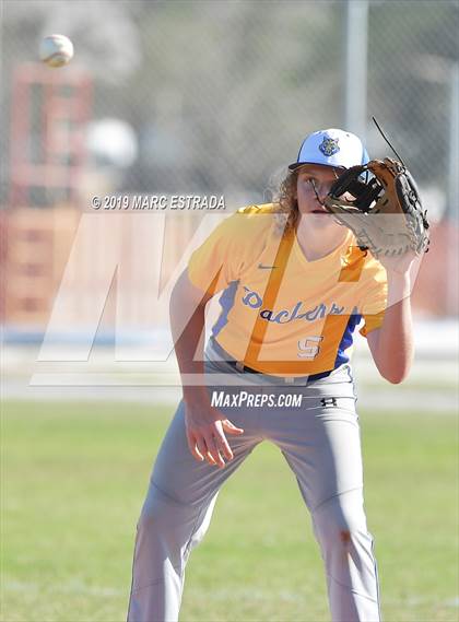 Thumbnail 1 in Largo vs Cambridge Catholic photogallery.