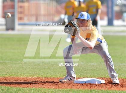 Thumbnail 2 in Largo vs Cambridge Catholic photogallery.