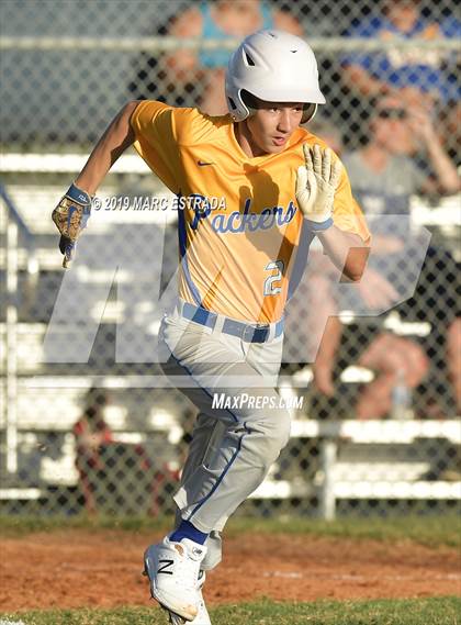 Thumbnail 3 in Largo vs Cambridge Catholic photogallery.