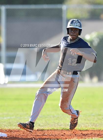 Thumbnail 3 in Largo vs Cambridge Catholic photogallery.