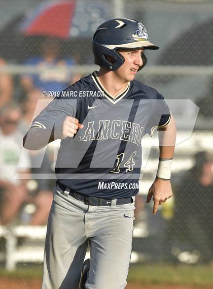 Thumbnail 2 in Largo vs Cambridge Catholic photogallery.