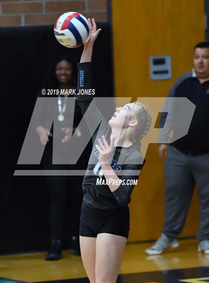 Thumbnail 2 in Greenway vs. Estrella Foothills (AIA 4A Final) photogallery.