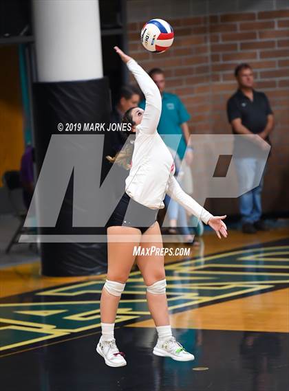 Thumbnail 1 in Greenway vs. Estrella Foothills (AIA 4A Final) photogallery.