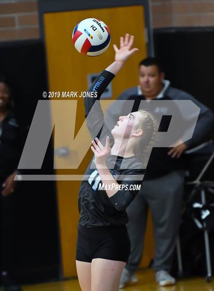 Thumbnail 2 in Greenway vs. Estrella Foothills (AIA 4A Final) photogallery.