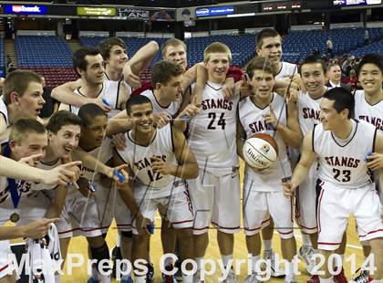Thumbnail 2 in Monte Vista vs Centennial (CIF State D1 Final) photogallery.