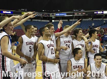 Thumbnail 3 in Monte Vista vs Centennial (CIF State D1 Final) photogallery.