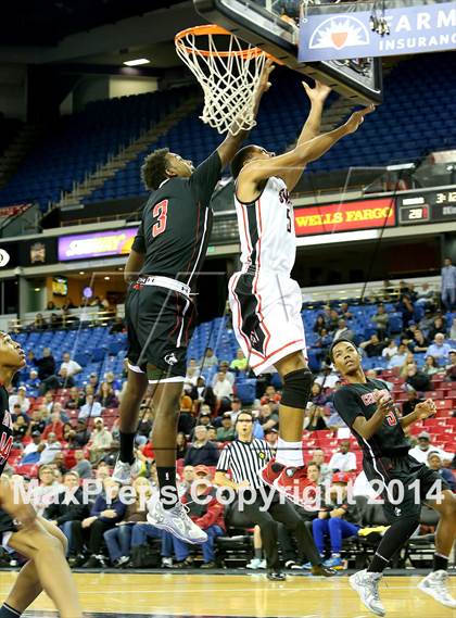 Thumbnail 2 in Monte Vista vs Centennial (CIF State D1 Final) photogallery.