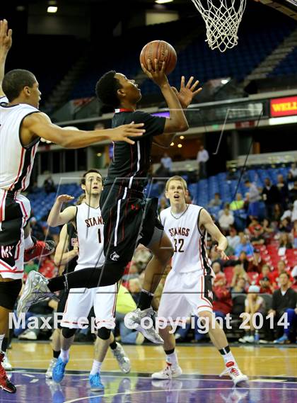 Thumbnail 1 in Monte Vista vs Centennial (CIF State D1 Final) photogallery.