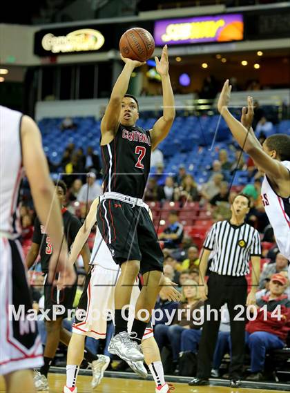 Thumbnail 3 in Monte Vista vs Centennial (CIF State D1 Final) photogallery.