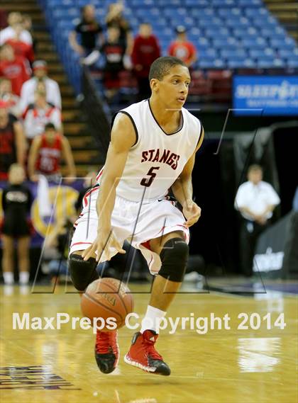 Thumbnail 2 in Monte Vista vs Centennial (CIF State D1 Final) photogallery.