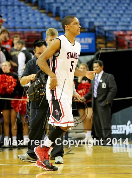 Thumbnail 1 in Monte Vista vs Centennial (CIF State D1 Final) photogallery.