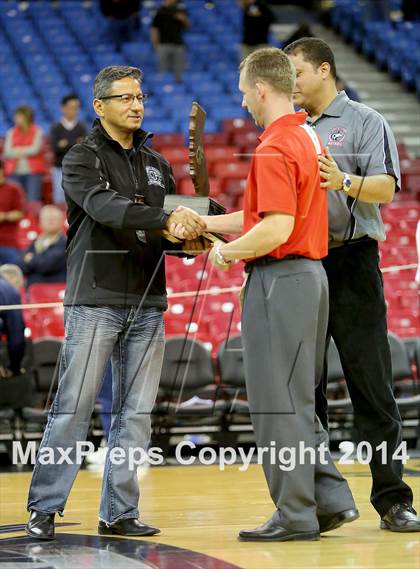Thumbnail 2 in Monte Vista vs Centennial (CIF State D1 Final) photogallery.