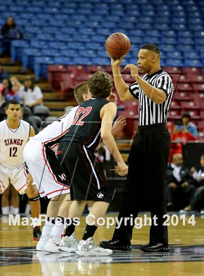 Thumbnail 2 in Monte Vista vs Centennial (CIF State D1 Final) photogallery.