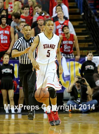 Thumbnail 3 in Monte Vista vs Centennial (CIF State D1 Final) photogallery.