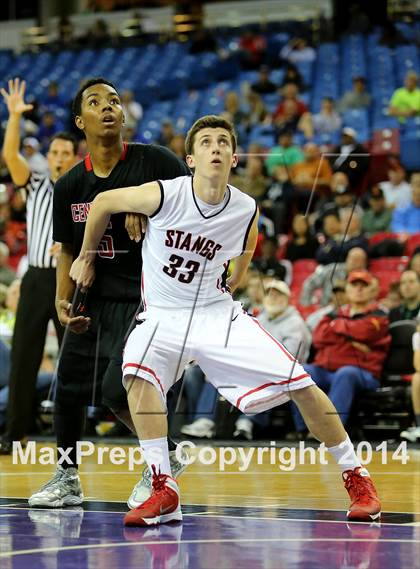 Thumbnail 3 in Monte Vista vs Centennial (CIF State D1 Final) photogallery.