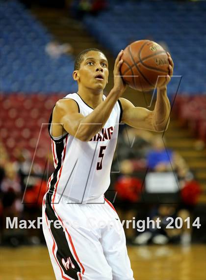 Thumbnail 3 in Monte Vista vs Centennial (CIF State D1 Final) photogallery.