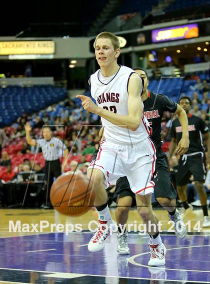 Thumbnail 2 in Monte Vista vs Centennial (CIF State D1 Final) photogallery.