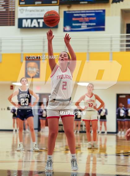 Thumbnail 2 in Bloomington South vs. Center Grove (HSAA 4A Sectional 13 First Round) photogallery.