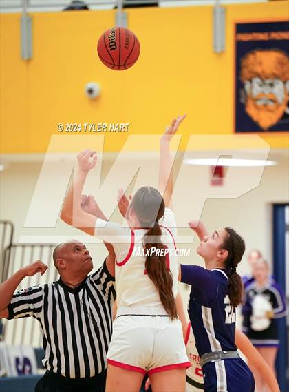 Thumbnail 2 in Bloomington South vs. Center Grove (HSAA 4A Sectional 13 First Round) photogallery.