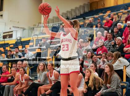 Thumbnail 3 in Bloomington South vs. Center Grove (HSAA 4A Sectional 13 First Round) photogallery.