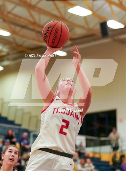 Thumbnail 3 in Bloomington South vs. Center Grove (HSAA 4A Sectional 13 First Round) photogallery.