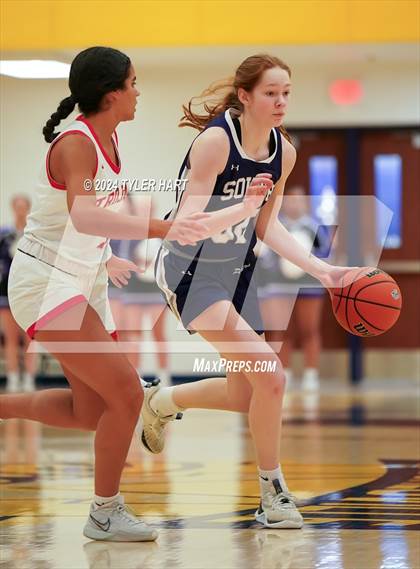 Thumbnail 2 in Bloomington South vs. Center Grove (HSAA 4A Sectional 13 First Round) photogallery.