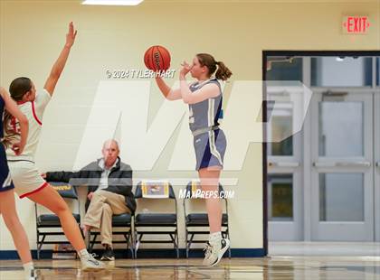 Thumbnail 1 in Bloomington South vs. Center Grove (HSAA 4A Sectional 13 First Round) photogallery.