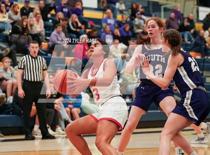 Thumbnail 2 in Bloomington South vs. Center Grove (HSAA 4A Sectional 13 First Round) photogallery.