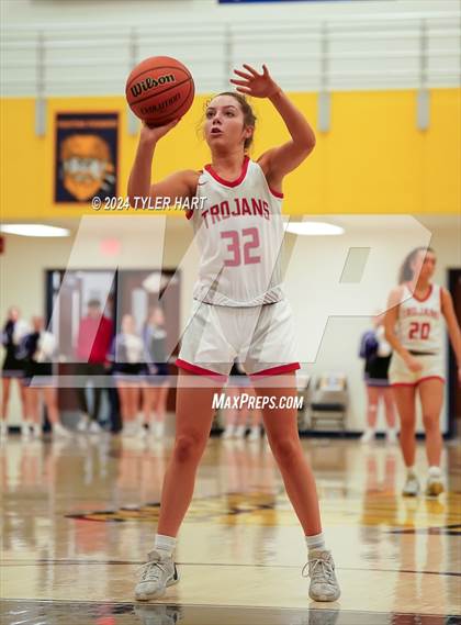Thumbnail 1 in Bloomington South vs. Center Grove (HSAA 4A Sectional 13 First Round) photogallery.