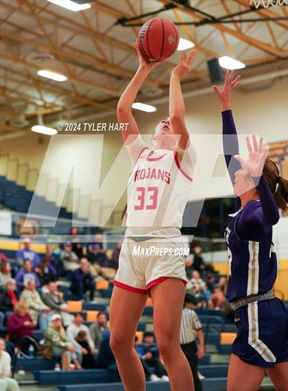 Thumbnail 3 in Bloomington South vs. Center Grove (HSAA 4A Sectional 13 First Round) photogallery.