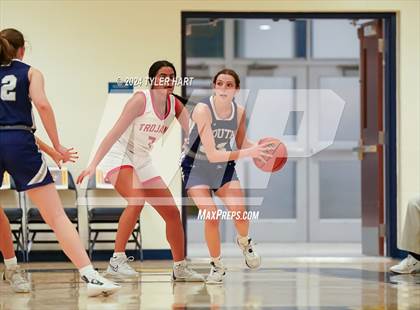 Thumbnail 1 in Bloomington South vs. Center Grove (HSAA 4A Sectional 13 First Round) photogallery.