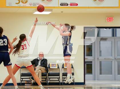 Thumbnail 3 in Bloomington South vs. Center Grove (HSAA 4A Sectional 13 First Round) photogallery.