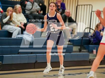 Thumbnail 1 in Bloomington South vs. Center Grove (HSAA 4A Sectional 13 First Round) photogallery.