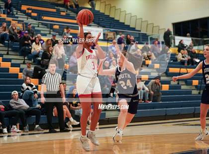 Thumbnail 2 in Bloomington South vs. Center Grove (HSAA 4A Sectional 13 First Round) photogallery.