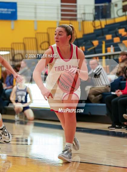 Thumbnail 1 in Bloomington South vs. Center Grove (HSAA 4A Sectional 13 First Round) photogallery.