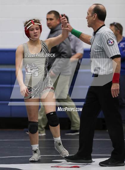 Thumbnail 2 in UIL 6A Regional Meet photogallery.