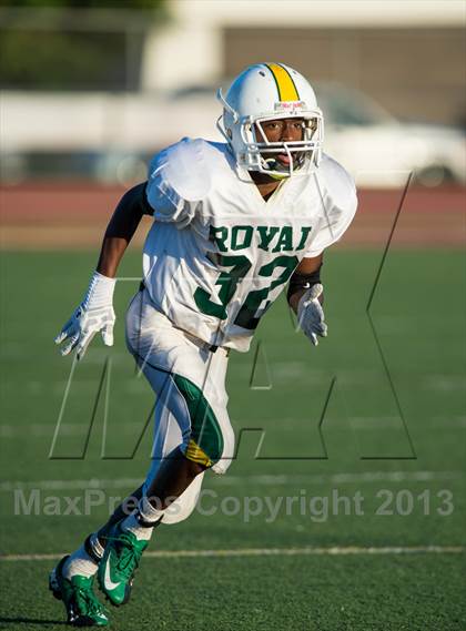 Thumbnail 1 in FR: Royal @ Simi Valley photogallery.