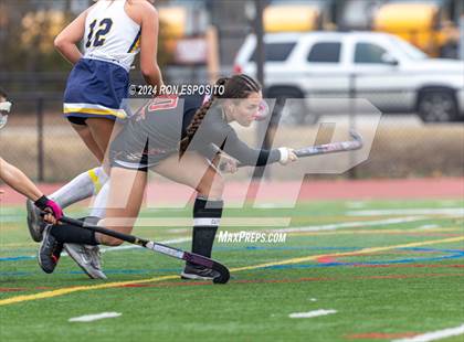 Thumbnail 3 in Sachem East vs Massapequa (NYSPHSAA Class A Regional) photogallery.