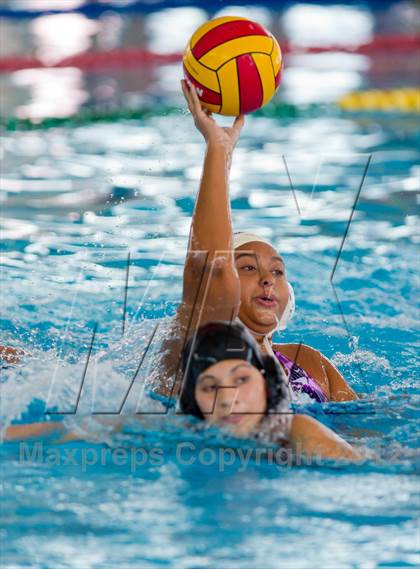 Thumbnail 1 in Warren vs Taft photogallery.