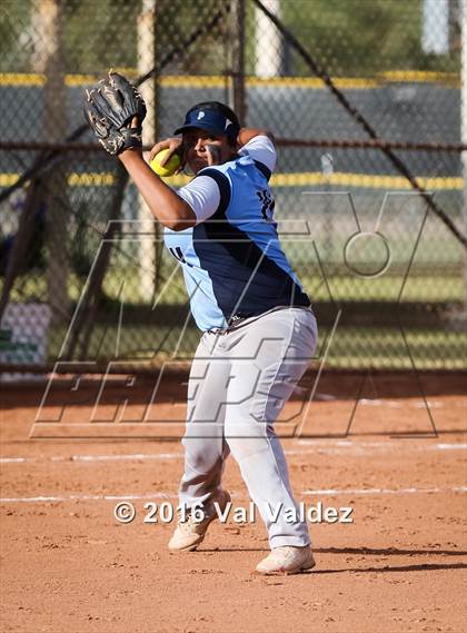 Thumbnail 2 in Pueblo vs. Yuma Catholic photogallery.
