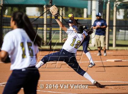 Thumbnail 2 in Pueblo vs. Yuma Catholic photogallery.