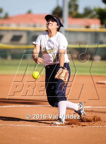 Thumbnail 1 in Pueblo vs. Yuma Catholic photogallery.