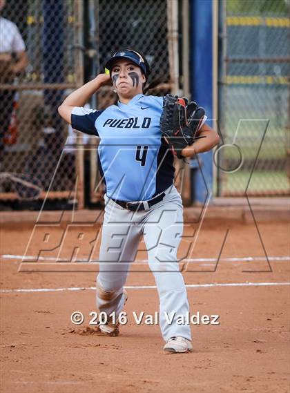 Thumbnail 2 in Pueblo vs. Yuma Catholic photogallery.